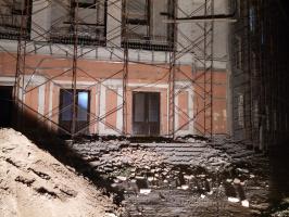 Не подумайте ничего плохого - это просто ремонт. Проспект Шота Руставели.