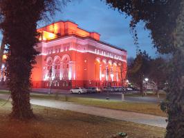 Обновленный театр им. Навои,