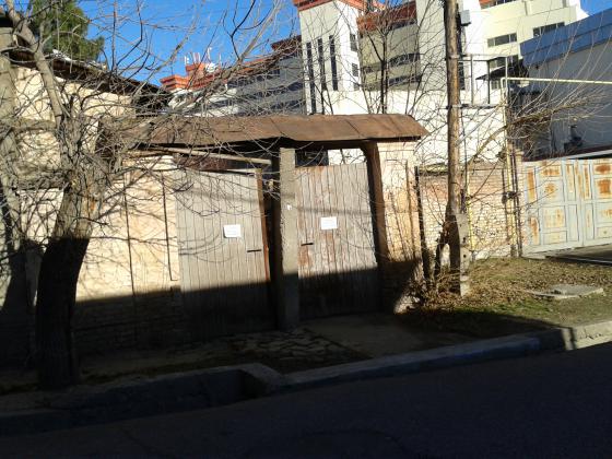 Past on Baranova street.