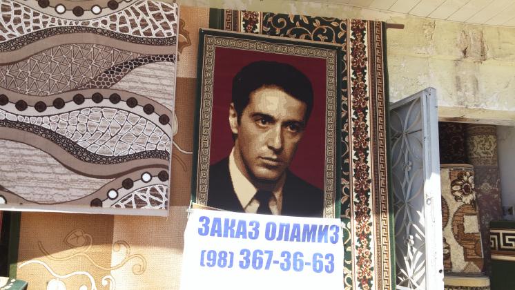 Вот и решай какие заказы тут принимают. То ли на ковры, то ли...       