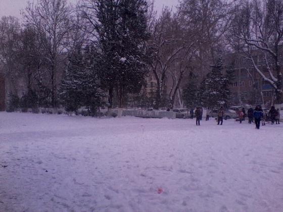 В 110 школе закончились занятия.